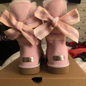 Pink customize Bailey bow short UGG